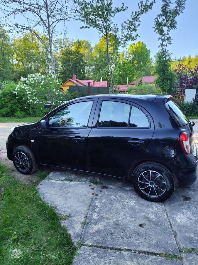 Nissan Micra, 1.2 l., hatchback