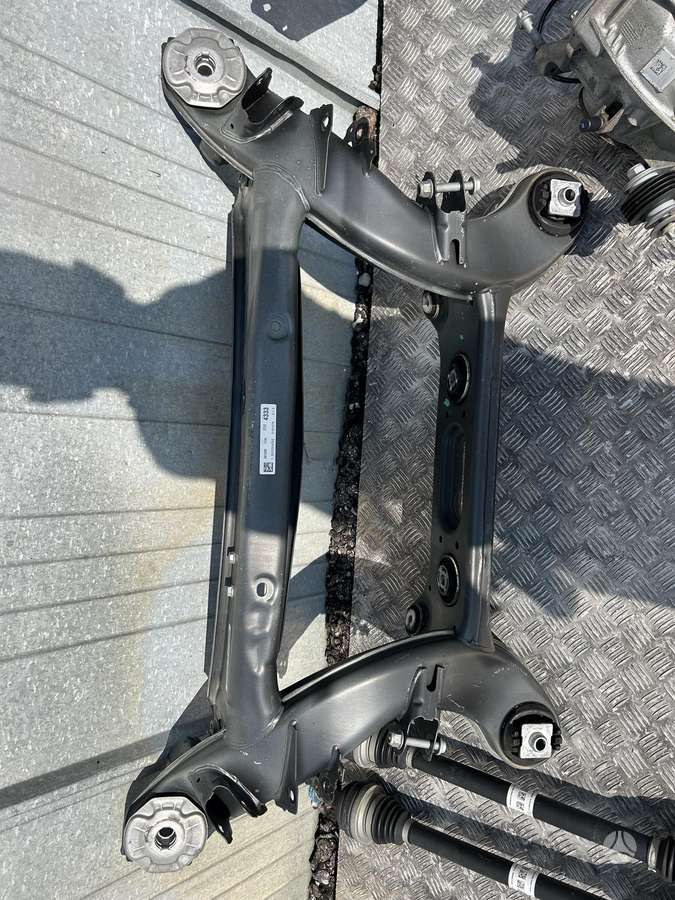 Audi Q6 e-tron body parts