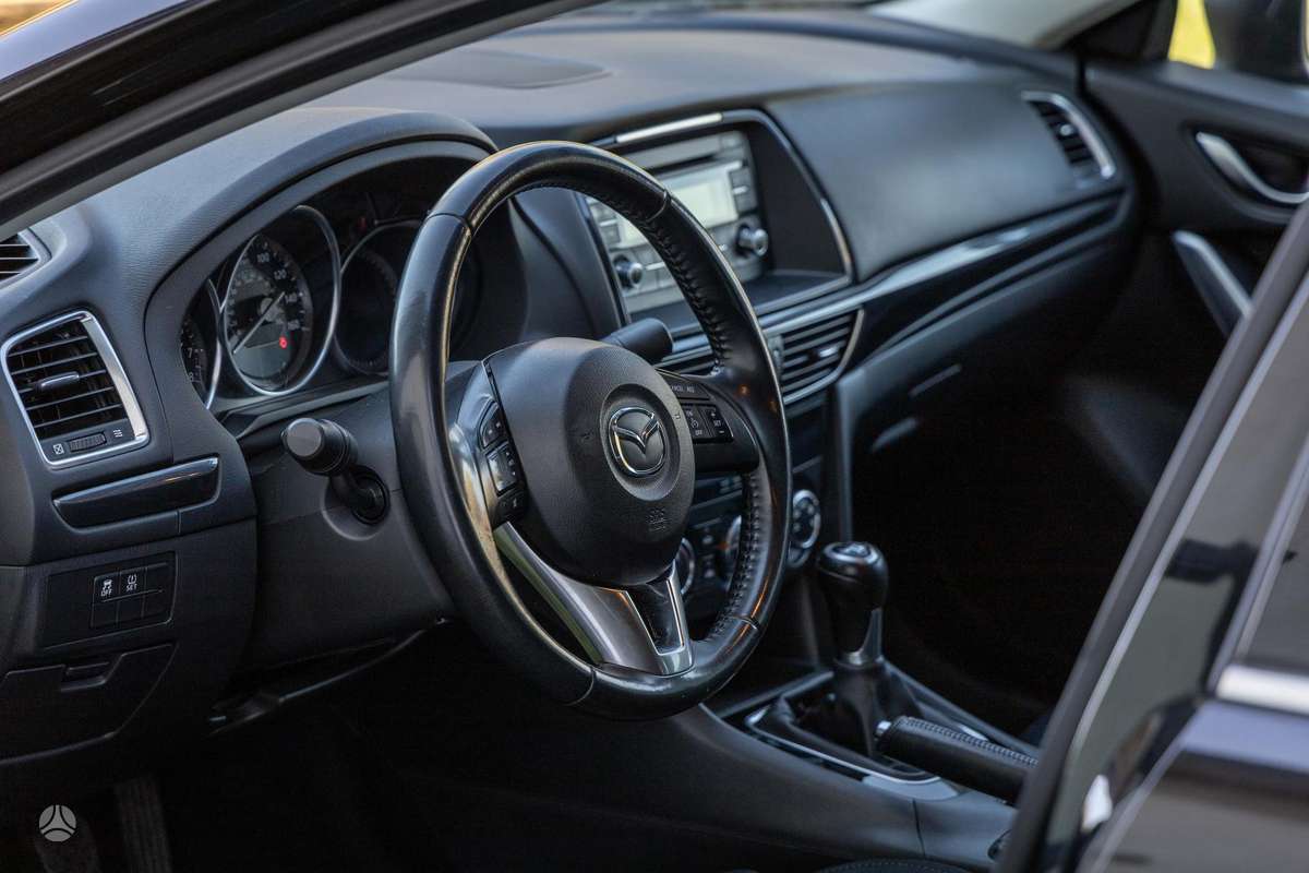 Mazda 6, 2.5 l., saloon / sedan