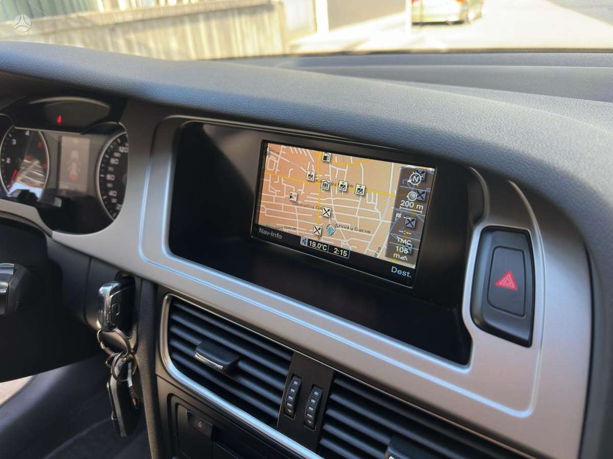Audi A4, 2.0 l., universalas