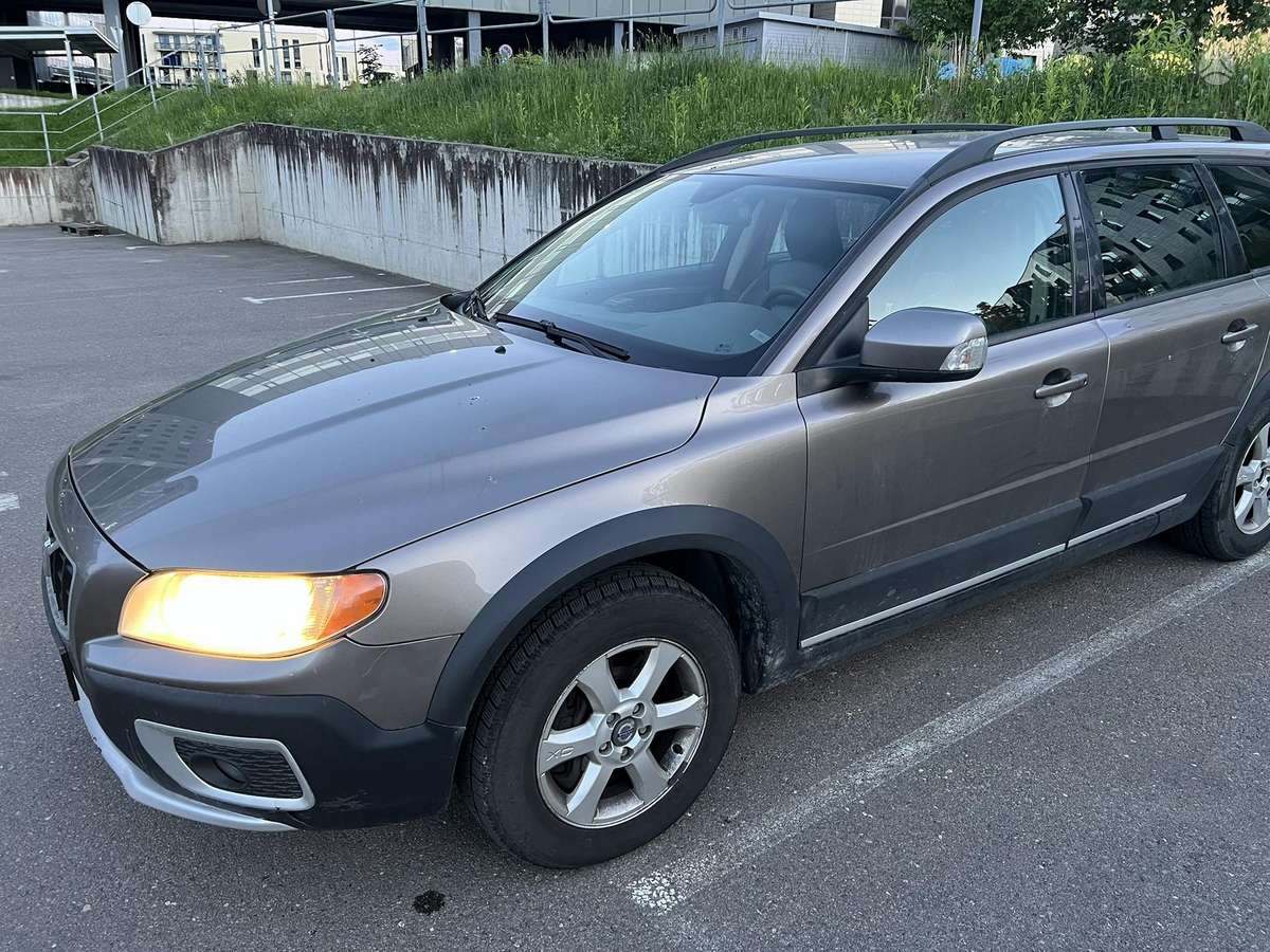Volvo XC70, 2.4 l., Универсал