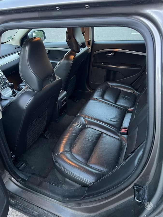 Volvo XC70, 2.4 l., Универсал