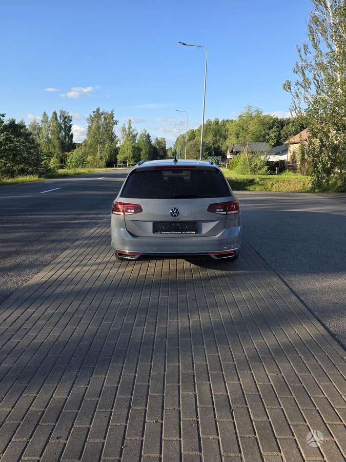 Volkswagen Passat - 3