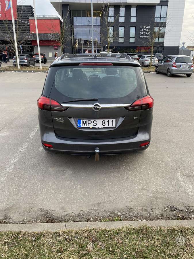 Opel Zafira Tourer, Минивэн