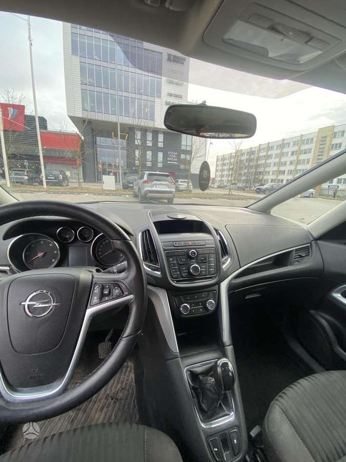 Opel Zafira Tourer, Минивэн