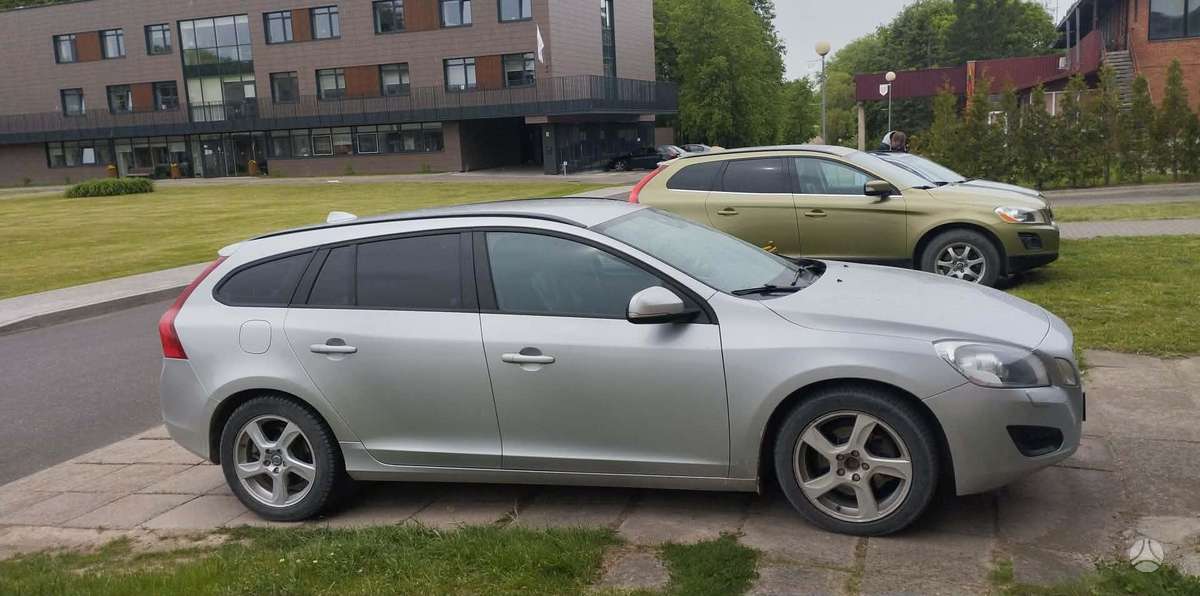 Volvo V60, 2.0 l., universalas