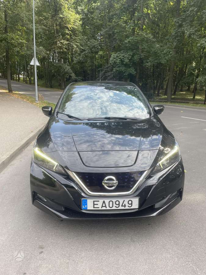 Nissan Leaf, 40 kWh, hatchback