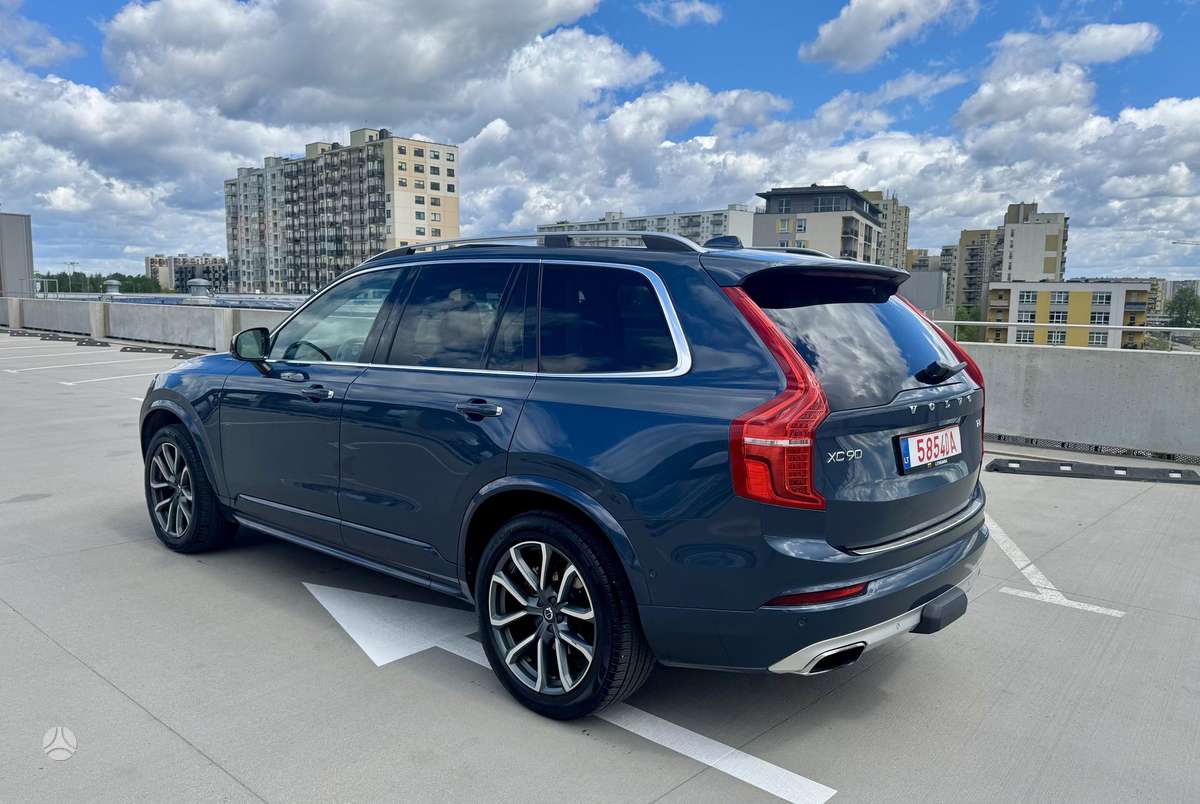 Volvo XC90 - 5
