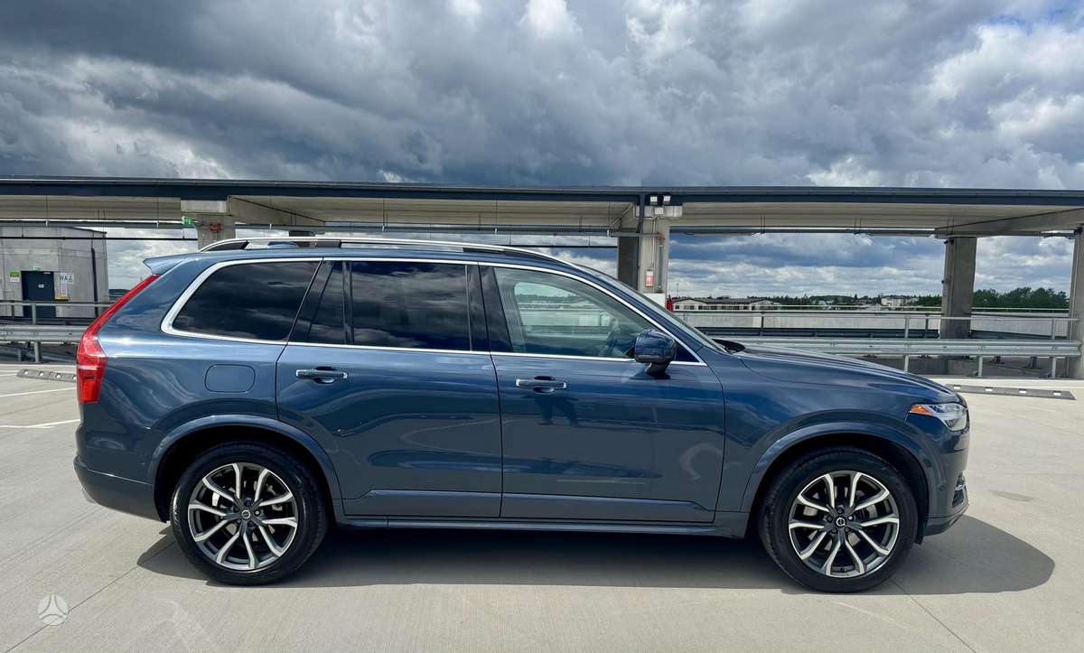 Volvo XC90 - 2