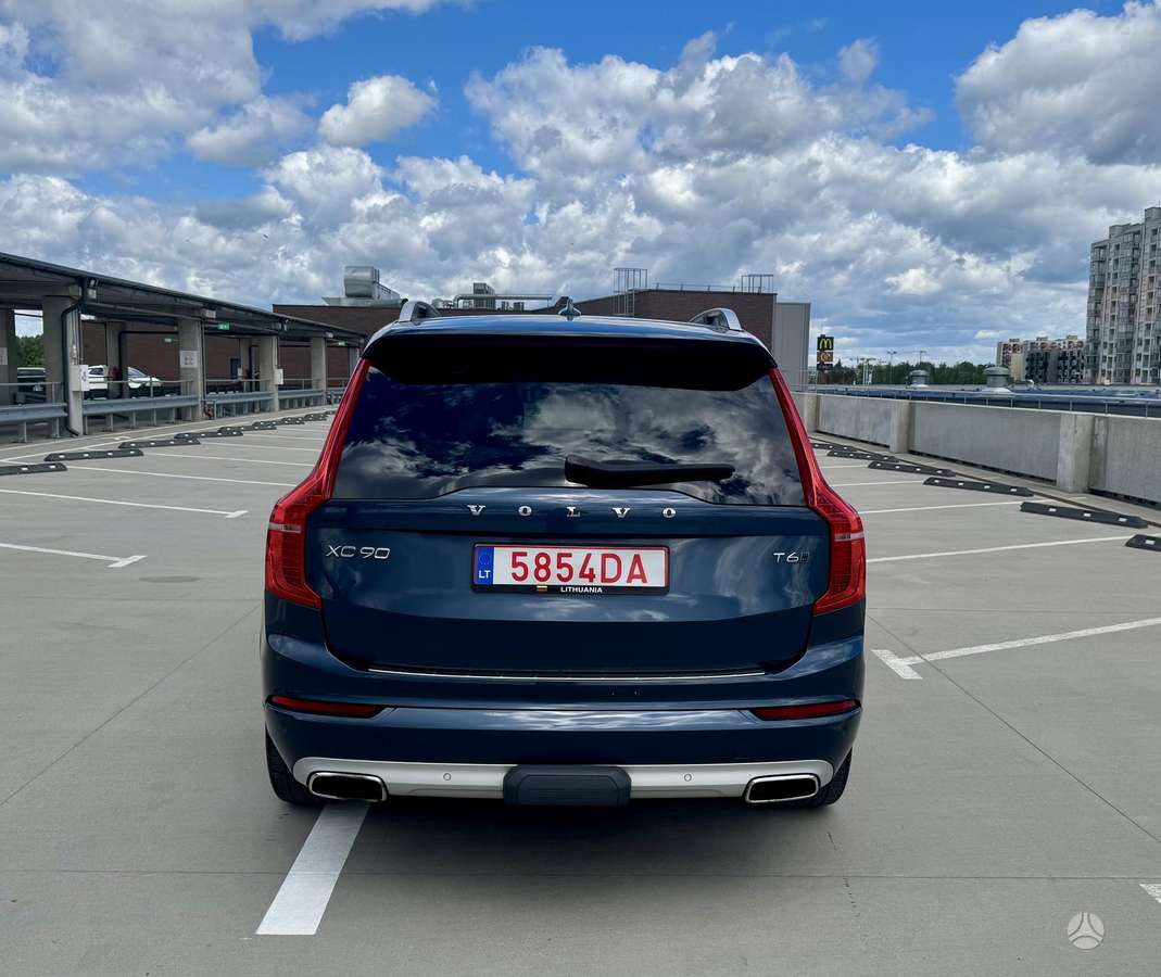 Volvo XC90 - 4
