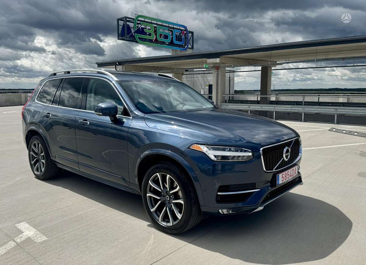 Volvo XC90 - 1