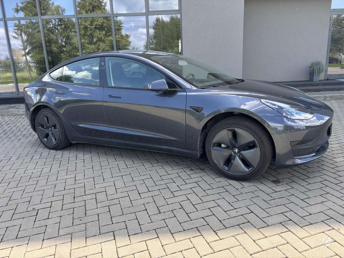 Tesla Model 3, 60 кВт·ч, Седан