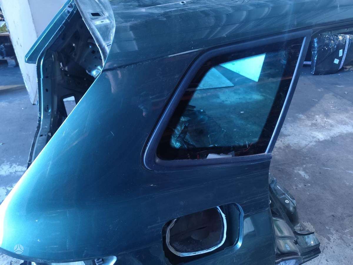 Skoda Karoq hood (front, rear)