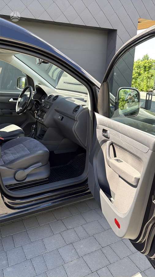 Volkswagen Caddy Maxi - 12
