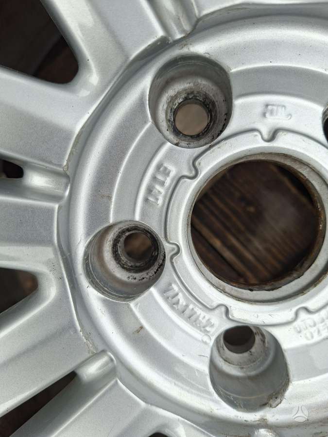 Volkswagen 7J ET47, light alloy, R17