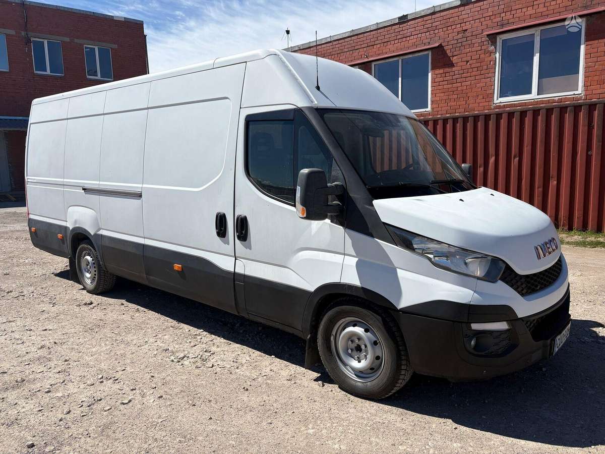 Iveco Daily, 2.3 l., Минивэн