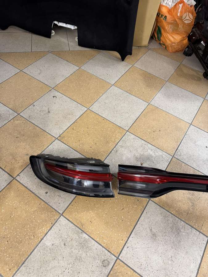 Porsche Macan electrical system parts