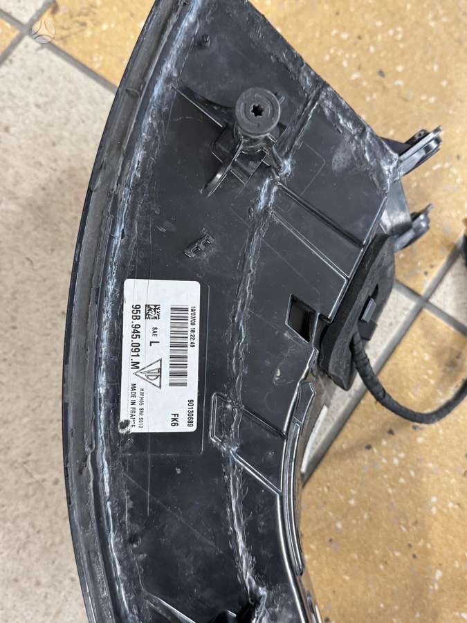 Porsche Macan electrical system parts
