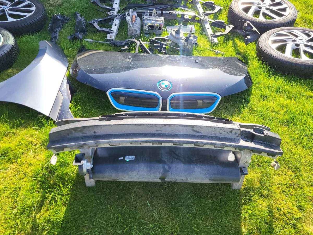 BMW i3 kėbulo dalys