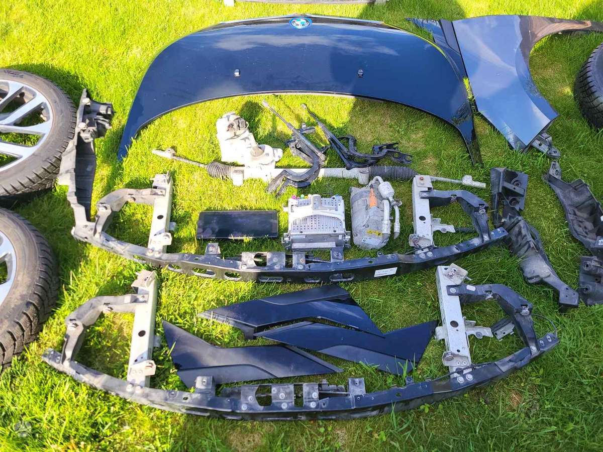 BMW i3 body parts