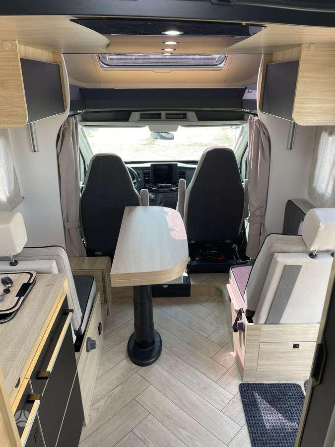 CHALLANGER 318 Graphite Edition A/T, campers