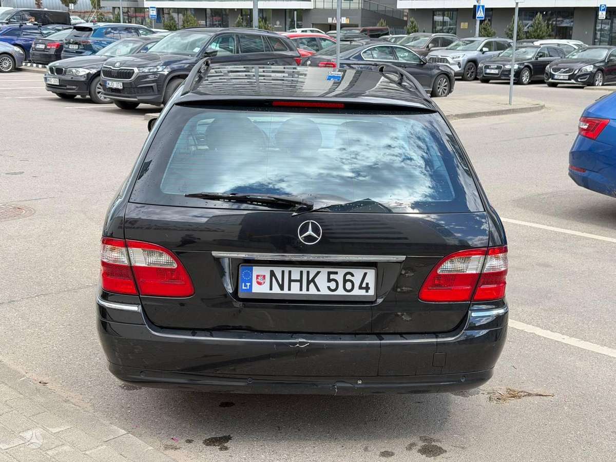 Mercedes-Benz E320, Универсал