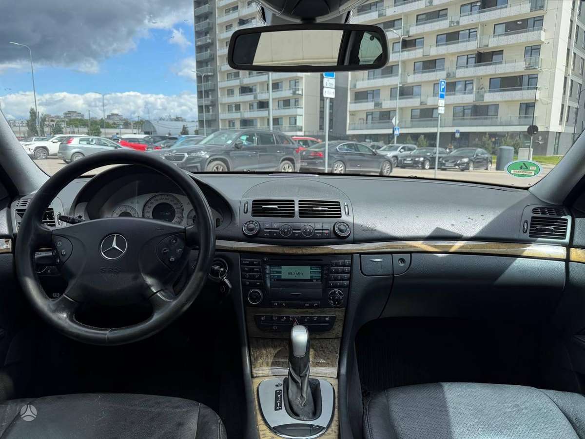 Mercedes-Benz E320, Универсал