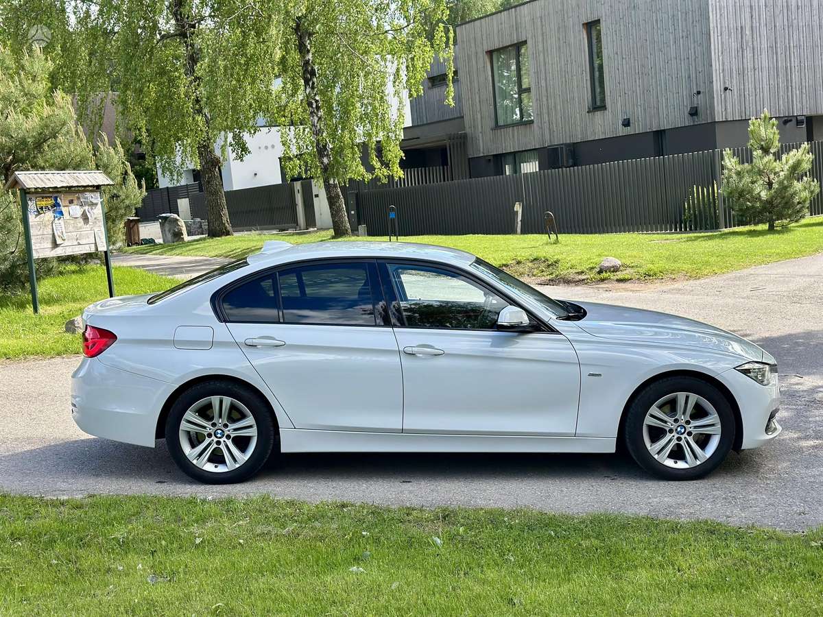 BMW 320, 2.0 l., Седан