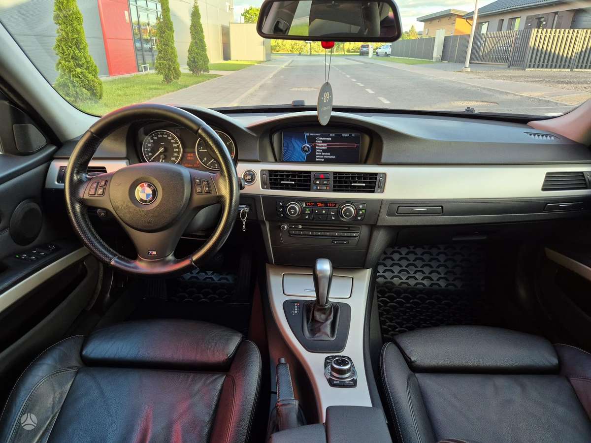 BMW 318, 2.0 l., Универсал