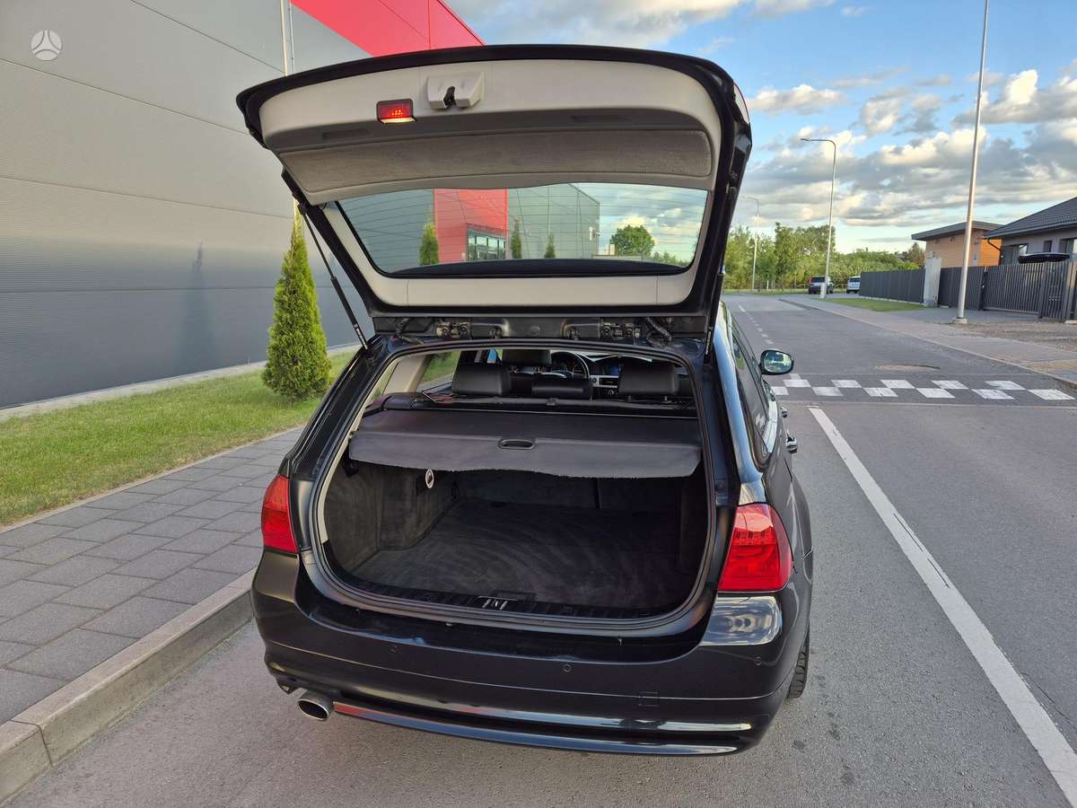 BMW 318, 2.0 l., Универсал