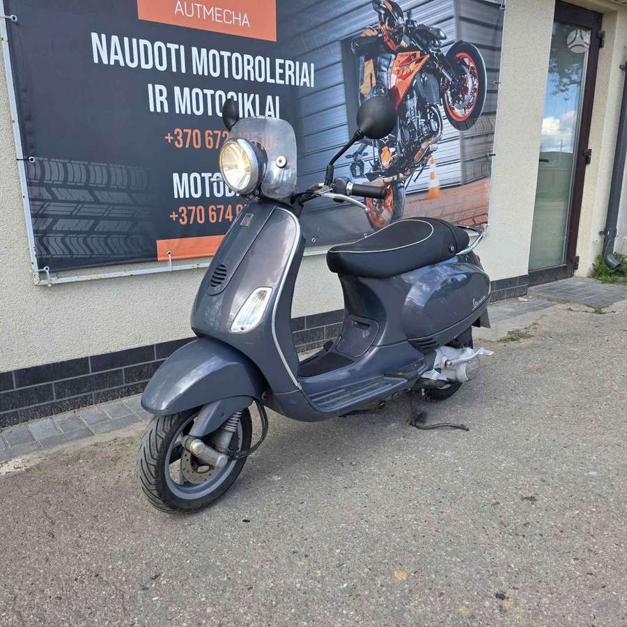 Piaggio Vespa 125cc, scooters / mopeds