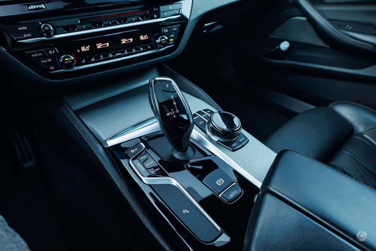 BMW M550, 4.4 l., Седан