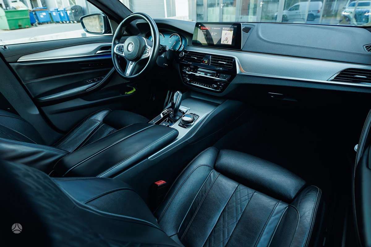 BMW M550, 4.4 l., Седан