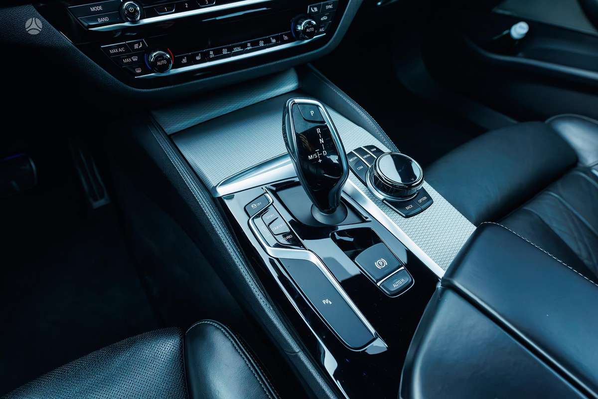 BMW M550, 4.4 l., Седан
