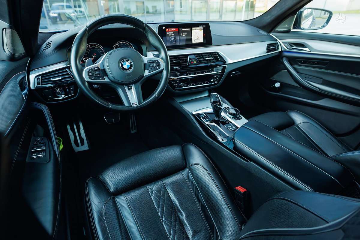 BMW M550, 4.4 l., Седан