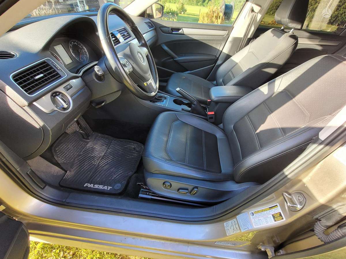 Volkswagen Passat - 10
