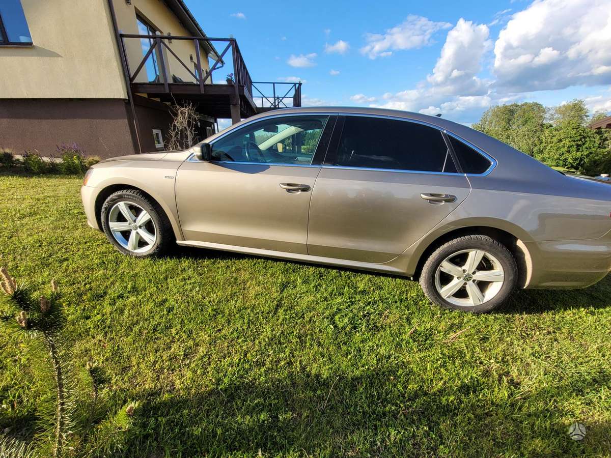 Volkswagen Passat - 8