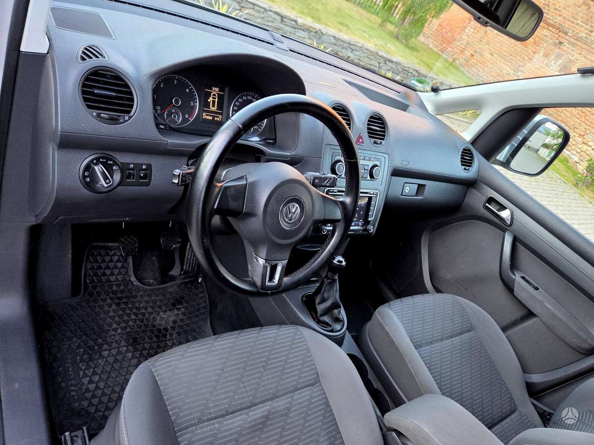 Volkswagen Caddy Maxi, 2.0 l., Минивэн