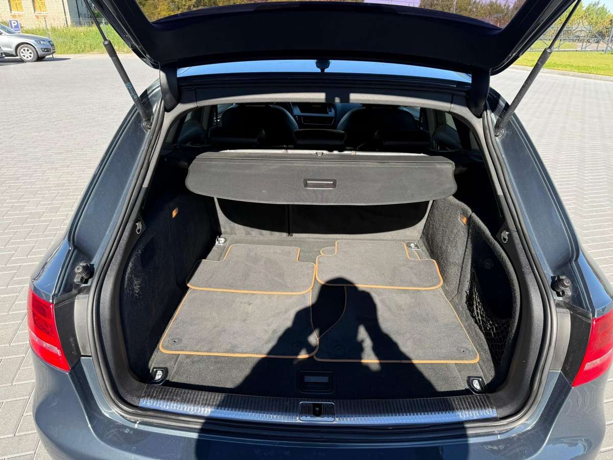 Audi A4, 2.0 l., universalas