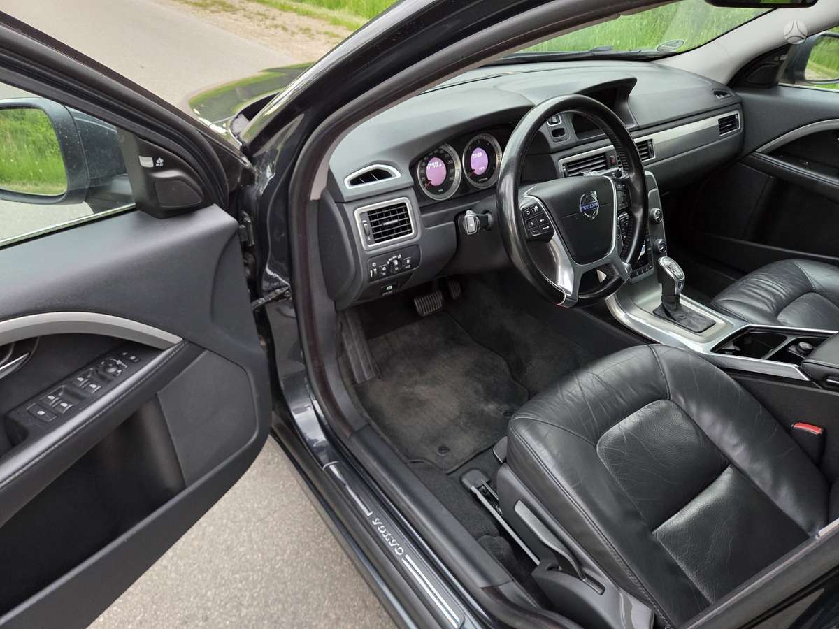 Volvo V70, 2.0 l., Универсал