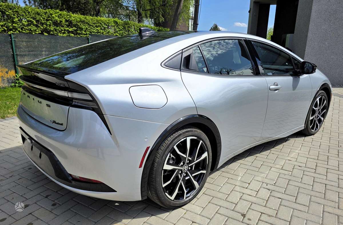 Toyota Prius - 6