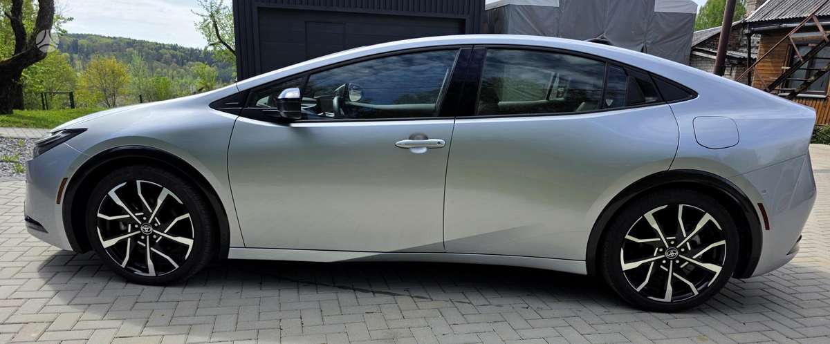 Toyota Prius - 9