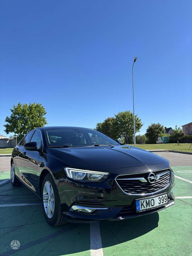 Opel Insignia, 1.5 l., Хэтчбек
