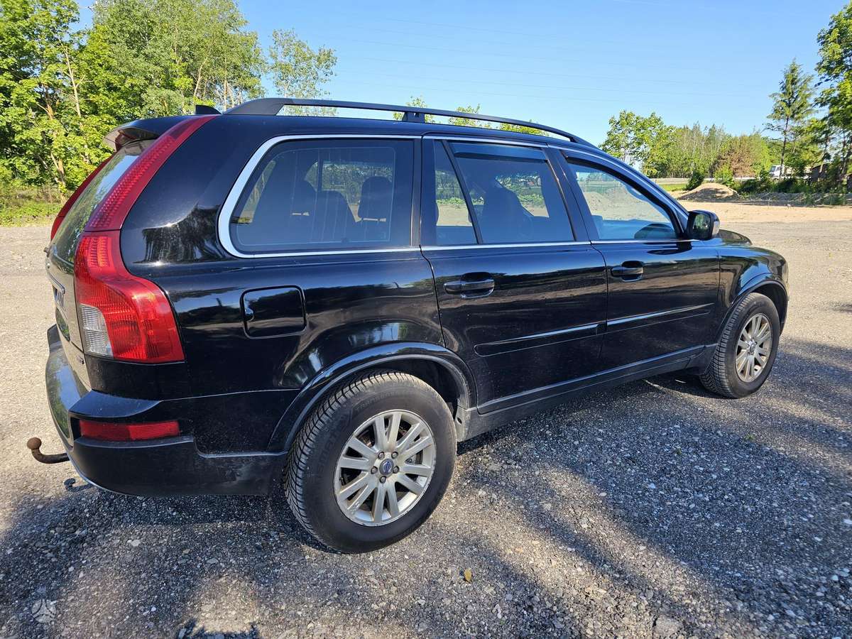 Volvo XC90 - 9