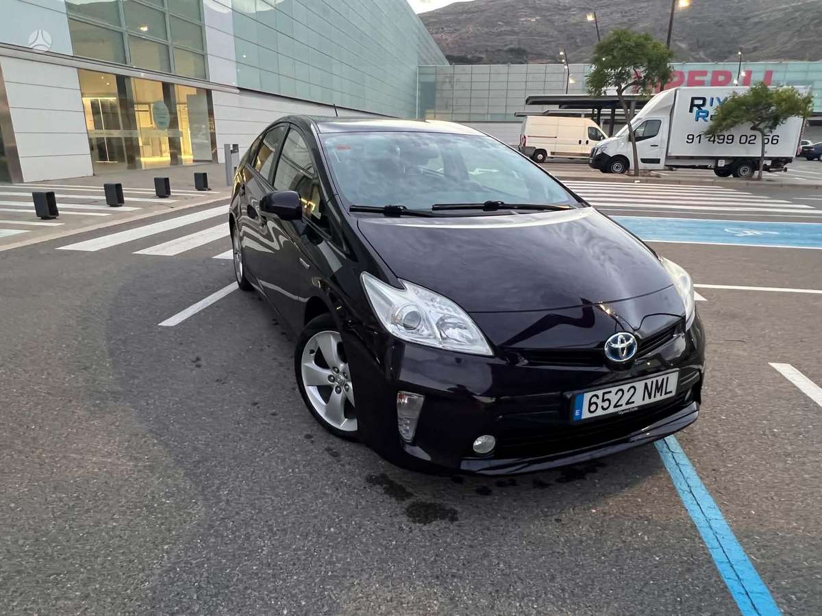 Toyota Prius, hatchback