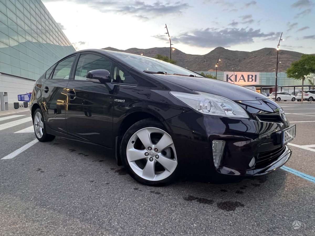 Toyota Prius, hatchback