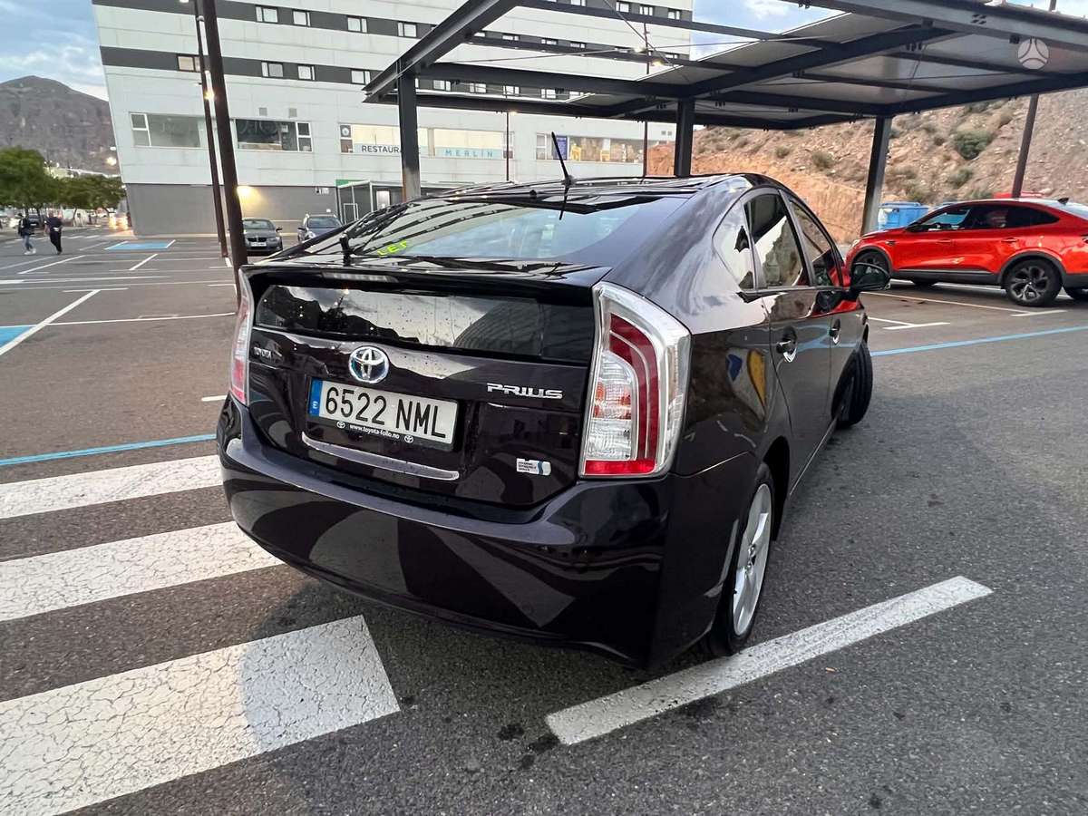 Toyota Prius, hatchback