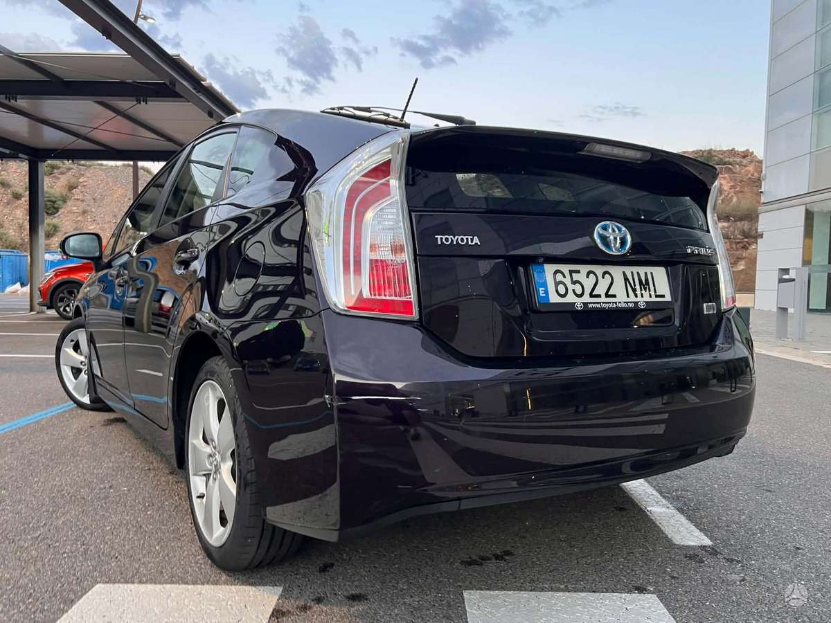 Toyota Prius, hatchback