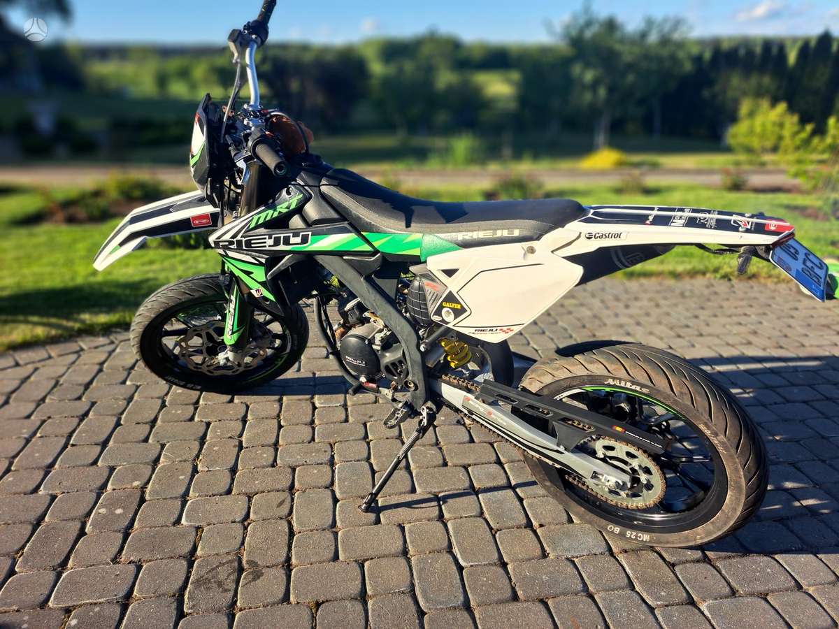 Rieju MRT 50cc, scooters / mopeds