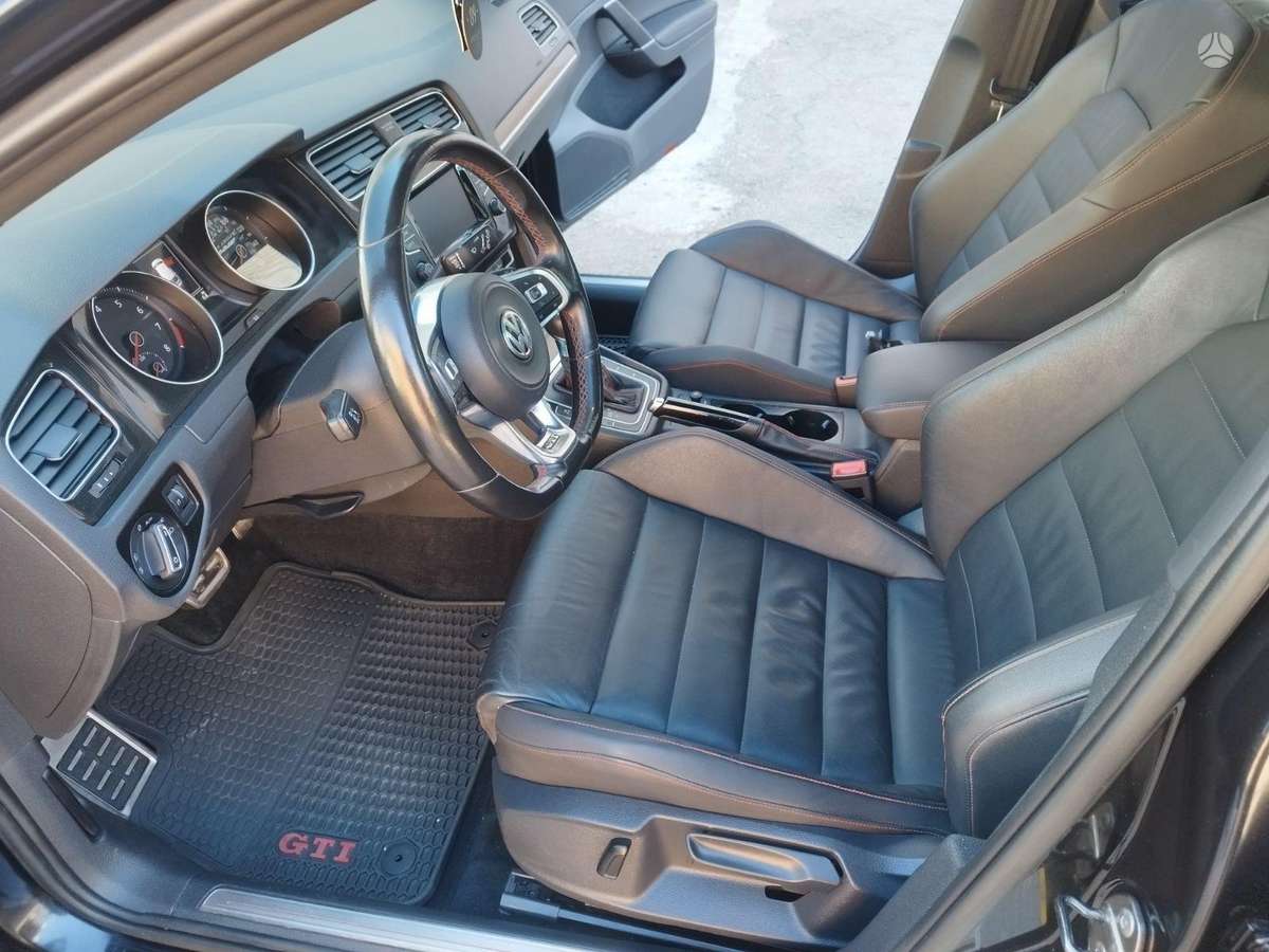 Volkswagen Golf, 2.0 l., hatchback